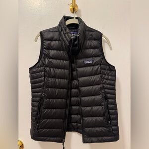 Patagonia Black Women’s Down Sweater Vest Small